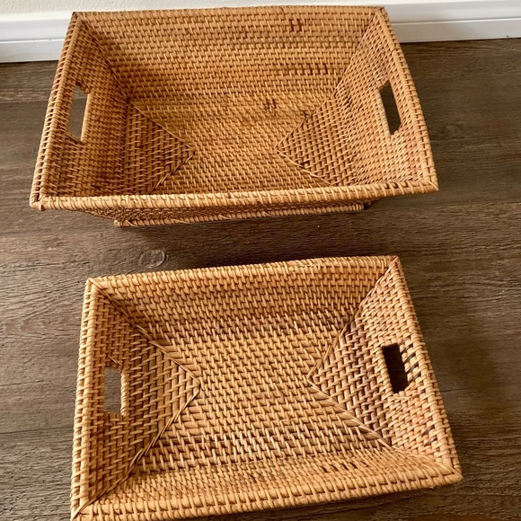 Other - Raffia Hand Woven Set Of 2 Baskets